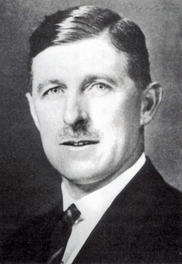 Sqn Ldr C N Lowe No 43 Sqn_300dpi.jpg