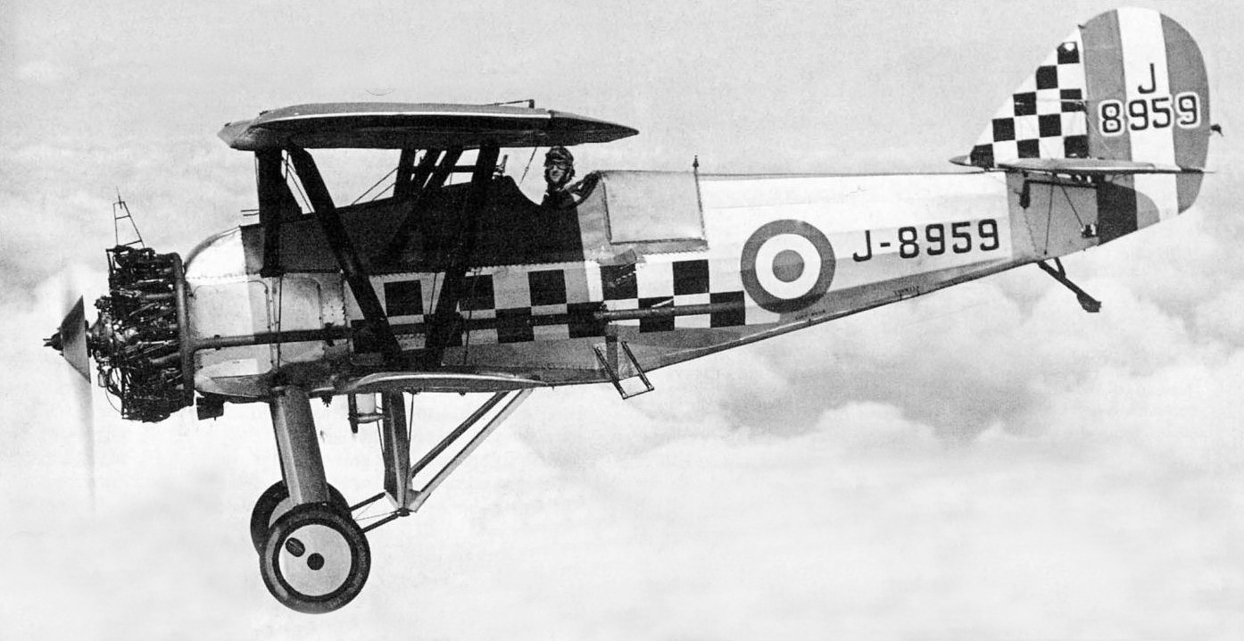 Siskin No 43 Squadron 1930 s ldr C N Lowe_web.jpg